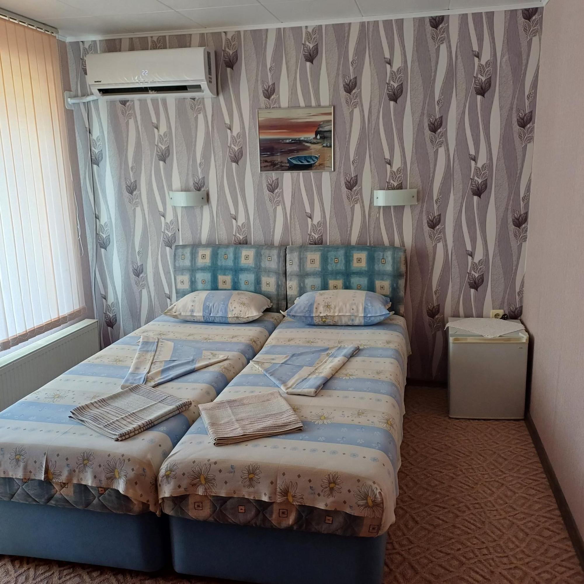 Enjoy Guest House Златни пясъци Екстериор снимка
